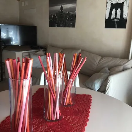 Mansarda 5 Terre Apartmán *